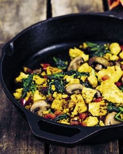 Scrambly tofu with mushrooms, spinach, and red pepper