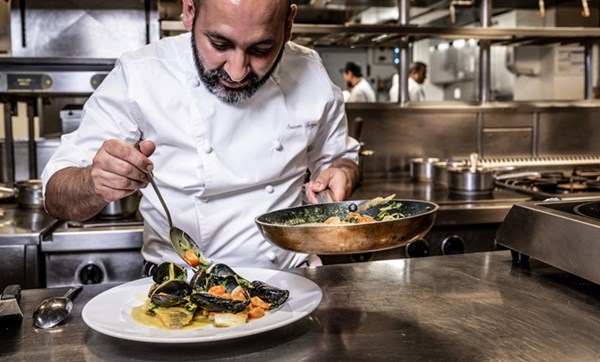 Sea bass, mussel and white wine curry