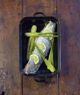 Sea bass with lemon and fennel