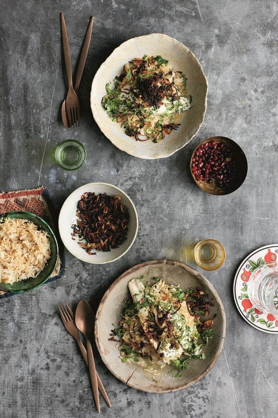 Sea bass with spiced rice (Sayadieh)