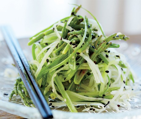 Sea bean salad with daikon and cucumber