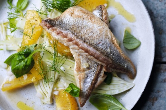 Sea bream with fennel and orange