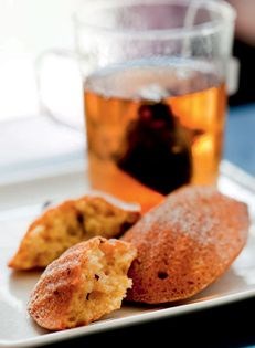 Sea salt milk chocolate madeleines au miel