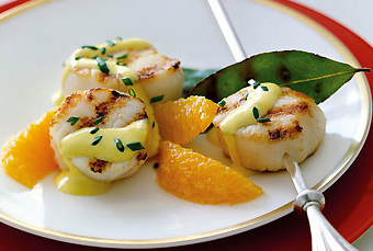 Sea scallop brochettes with orange-saffron aioli