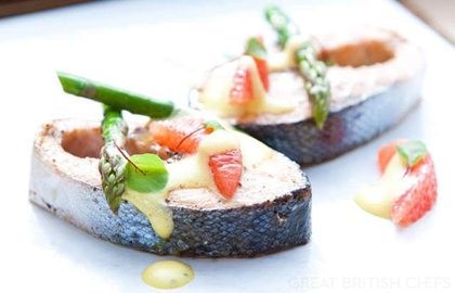 Sea trout with asparagus and pink grapefruit sabayon