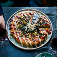 Seafood okonomiyaki