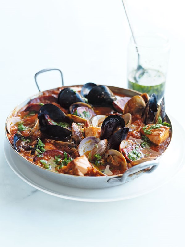 Seafood paella