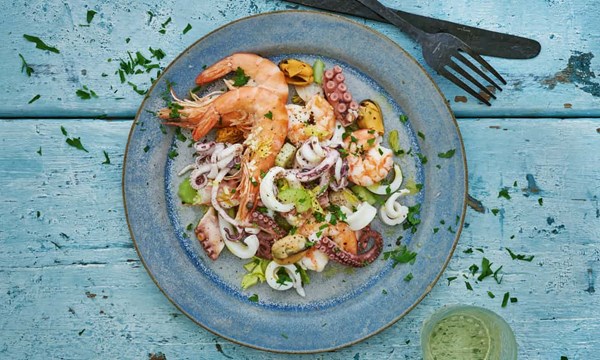 Seafood salad (Insalata di mare)