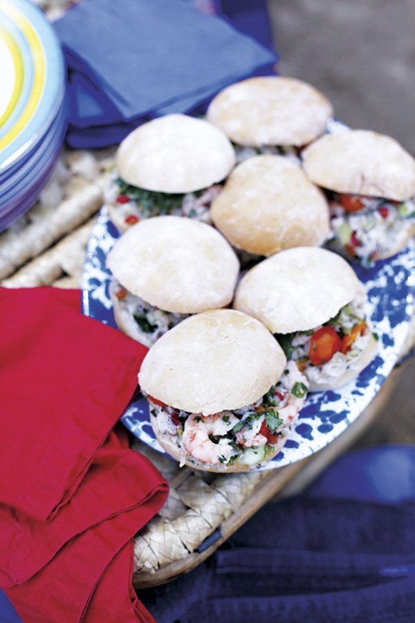 Seafood sliders