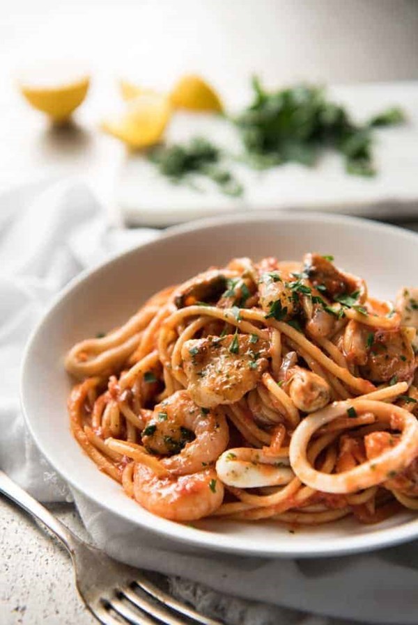 Seafood spaghetti marinara