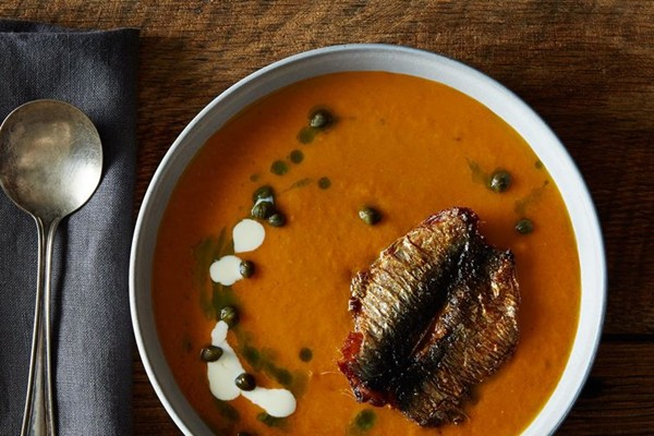 Seared fresh sardines and tomato soup