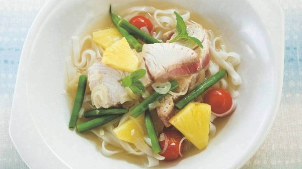Seared kingfish in hot sour broth with rice noodles