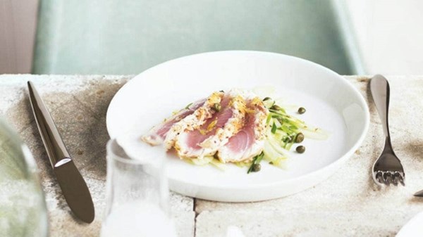 Seared kingfish with crisp summer salad