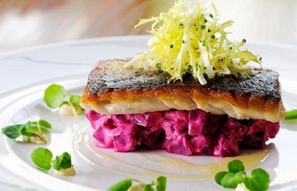 Seared mackerel with beetroot, horseradish and watercress