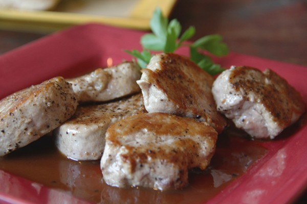 Seared pork tenderloin with apple-ginger pan sauce
