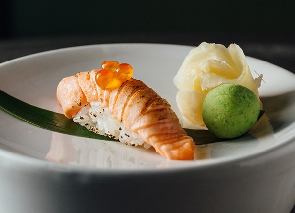 Seared salmon nigiri