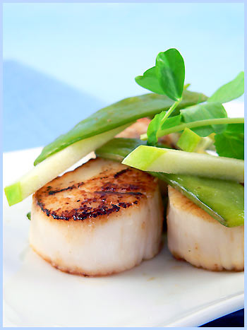 Seared scallops and green apple sauce (Coquilles St Jacques et sauce pomme verte )
