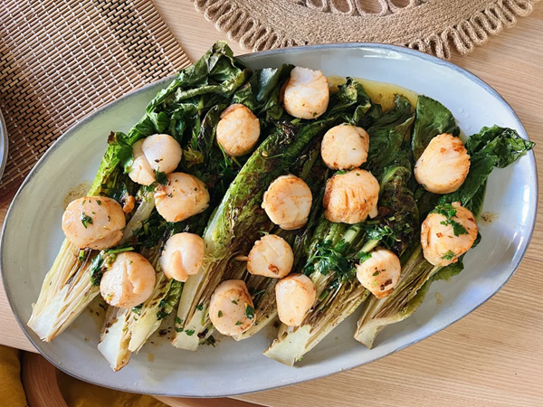 Seared scallops with grilled or broiled romaine
