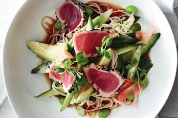 Seared sesame tuna with soba noodles