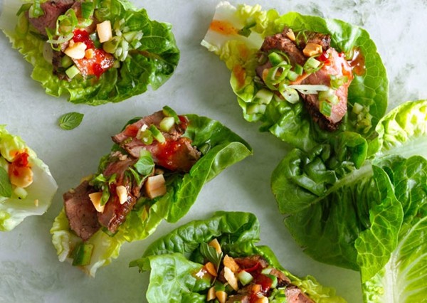 Seared steak lettuce cups