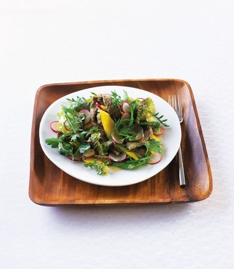 Seared steak, mango and radish salad