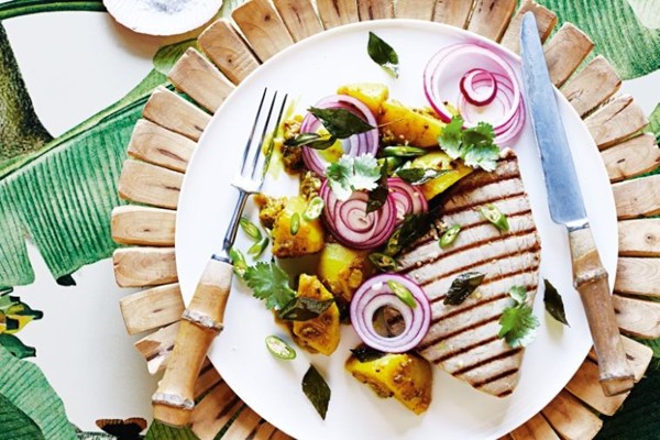Seared tuna with Fijian-style potato curry