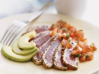 Seared tuna with Japanese-style salsa