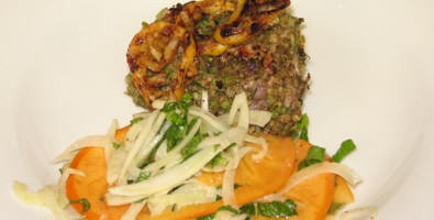 Seared tuna with persimmon and fennel salad