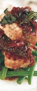 Seared tuna with sweet and sour onion relish