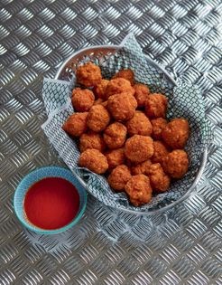 Seasoned chick'n poppers