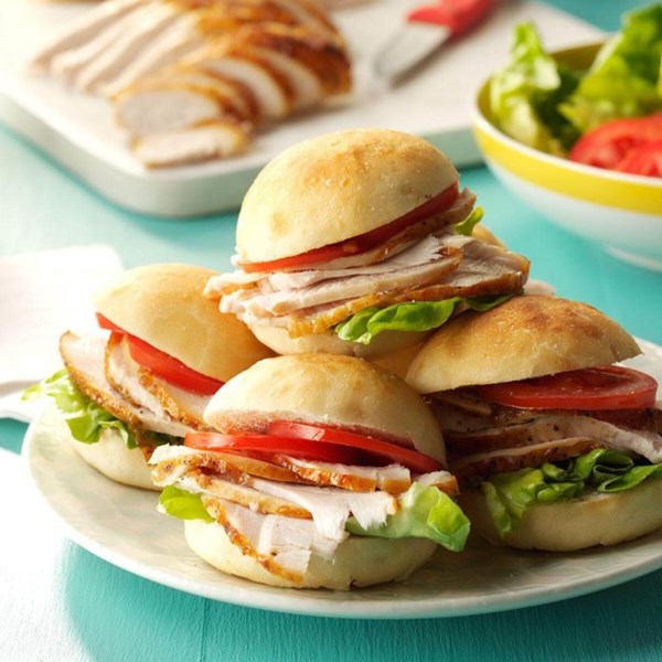 Seasoned turkey sandwiches