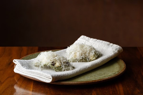 Seaweed cracker, fermented mushroom caramel, Parmesan custard