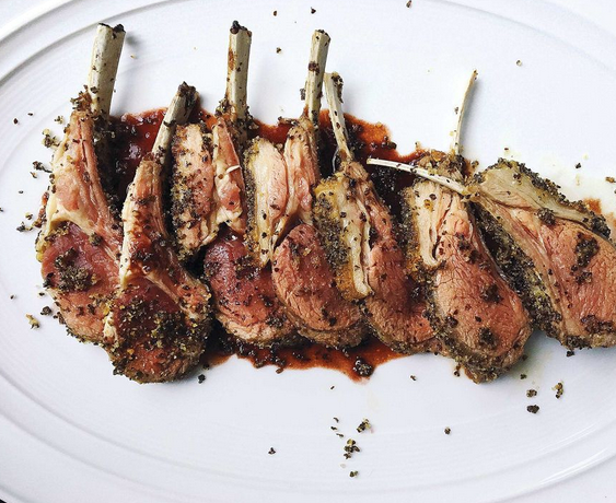 Seaweed-crusted rack of lamb with red wine sauce