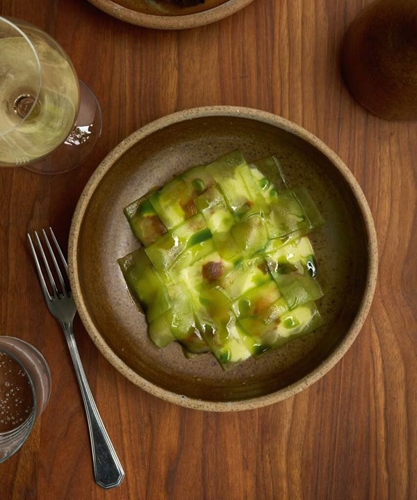 Sebiche, ajo blanco & cucumber