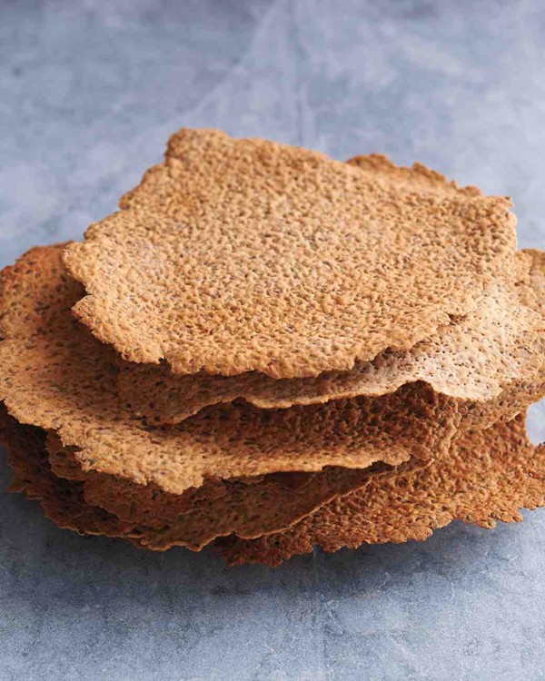 Seeded crackers