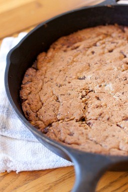 Seeded skillet cookie