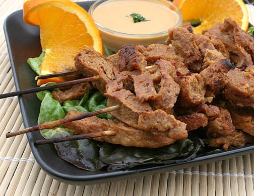 Seitan satays with ginger-peanut sauce