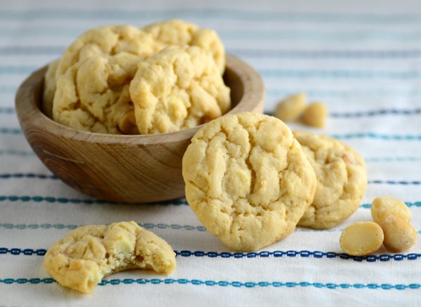 Self-rising white chocolate macadamia nut cookies