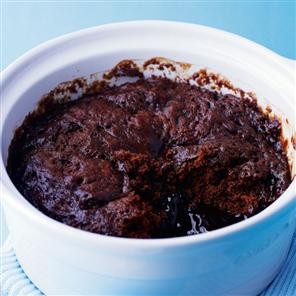 Self-saucing chocolate pudding
