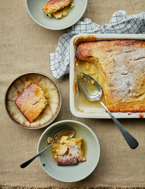 Self-saucing elderflower and lemon pudding