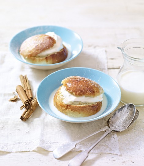 Semlor buns