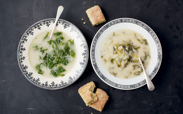 Semolina and escarole soup (Minestra di semolina e scarola)
