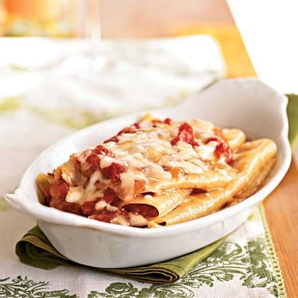Semolina lasagna with spicy Amatriciana
