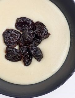 Semolina pudding