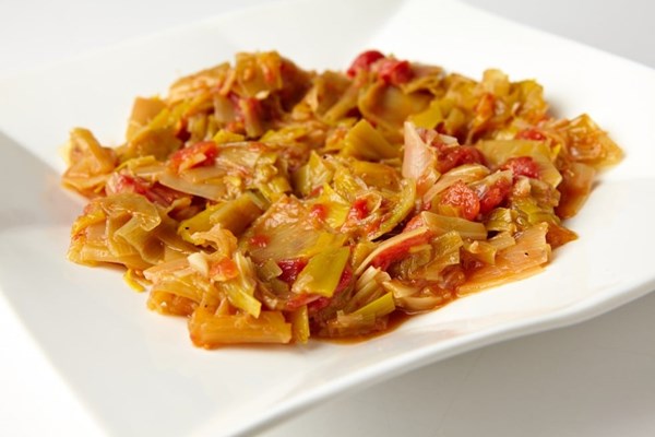 Sephardic leeks with tomato