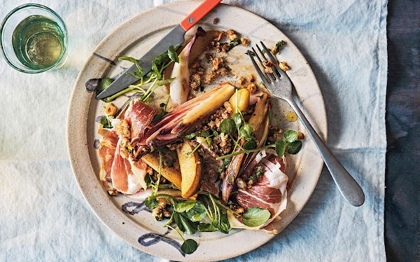Serrano ham salad with pears and hazelnut picada