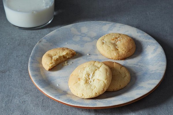 Sesame and coconut sugar cookies