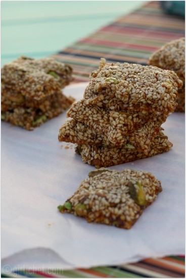 Sesame and pistachio snacks (Pastelli)