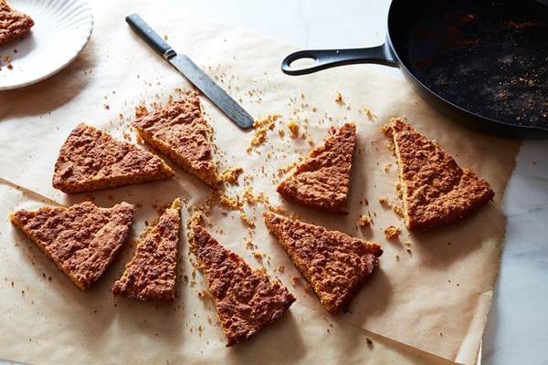 Sesame brown-butter cornbread