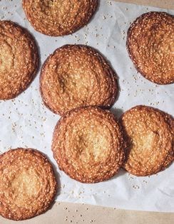 Sesame-brown sugar cookies